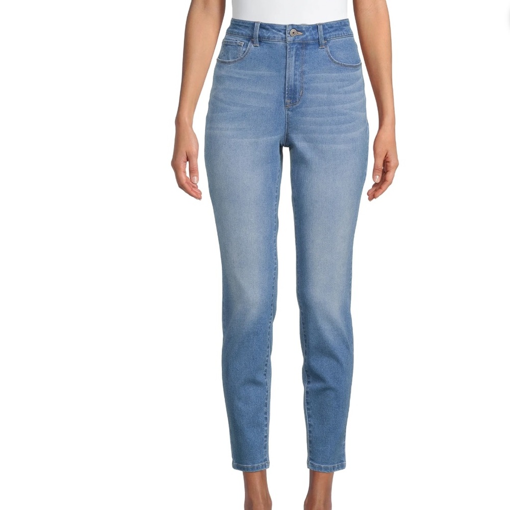 ✨ No Boundaries Light Blue Denim Jeans